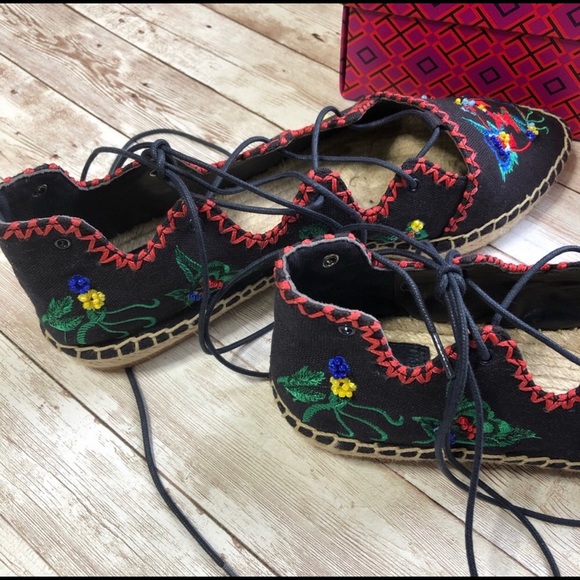 Tory Burch Sonoma Embroidered lace up Espadrilles - Picture 5 of 5